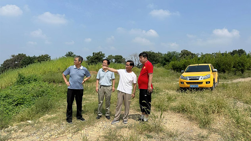 余敏輝一行蒞臨十里長山文化旅游產(chǎn)業(yè)園項目參觀考察